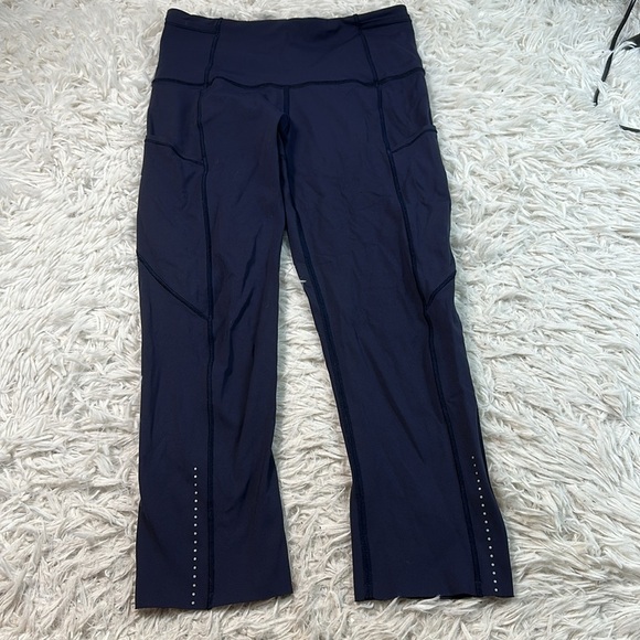 Lululemon Fast & Free Crop II *Nulux 19" Midnight Navy - Picture 1 of 6